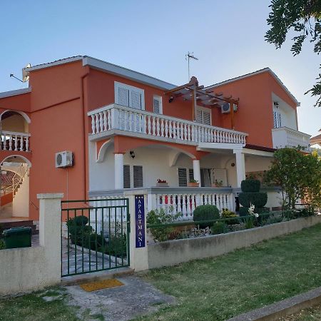 Apartments Martinovic By The Sea Kukljica Εξωτερικό φωτογραφία