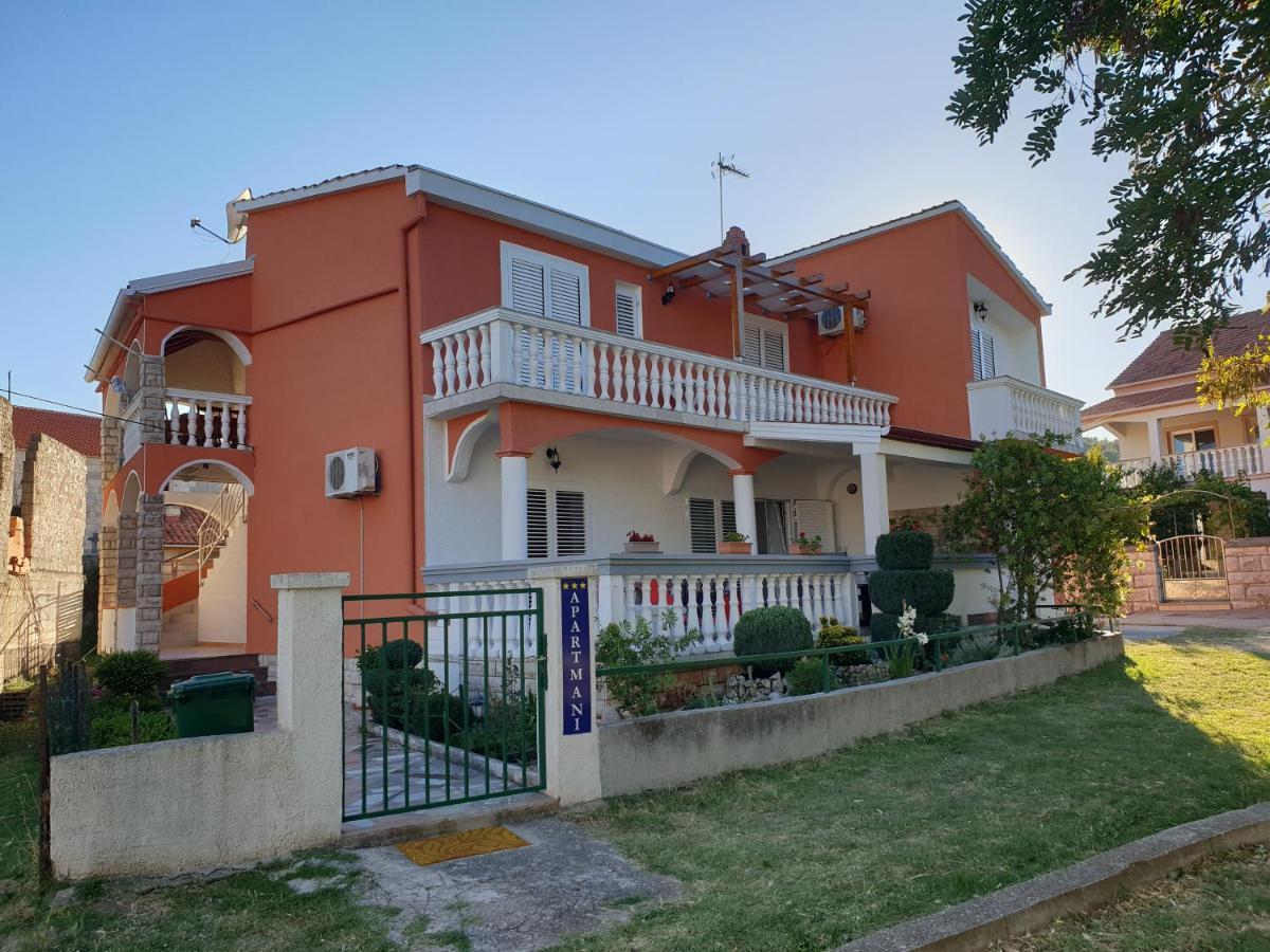 Apartments Martinovic By The Sea Kukljica Εξωτερικό φωτογραφία