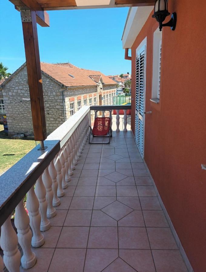 Apartments Martinovic By The Sea Kukljica Εξωτερικό φωτογραφία