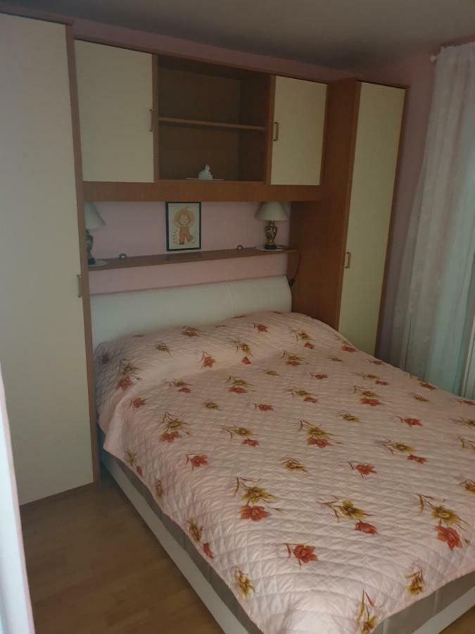 Apartments Martinovic By The Sea Kukljica Εξωτερικό φωτογραφία