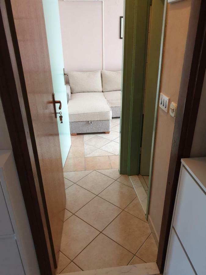 Apartments Martinovic By The Sea Kukljica Εξωτερικό φωτογραφία