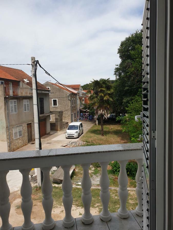 Apartments Martinovic By The Sea Kukljica Εξωτερικό φωτογραφία