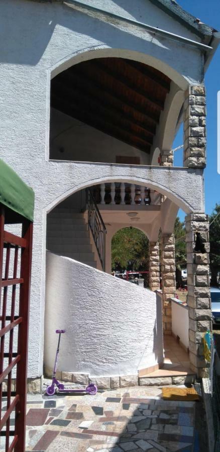 Apartments Martinovic By The Sea Kukljica Εξωτερικό φωτογραφία