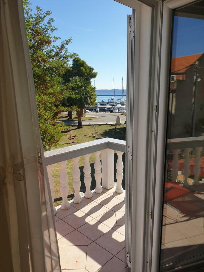 Apartments Martinovic By The Sea Kukljica Εξωτερικό φωτογραφία